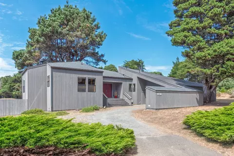 42314 Forecastle St, The Sea Ranch, CA 95497