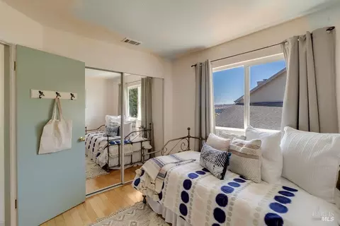 Bedroom - 108 James River Rd, Vallejo, CA 94591 photo 10 of 10