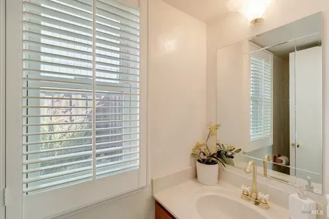Bath - 108 James River Rd, Vallejo, CA 94591 photo 1 of 4