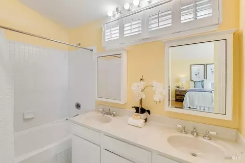 Bath - 108 James River Rd, Vallejo, CA 94591 photo 2 of 4