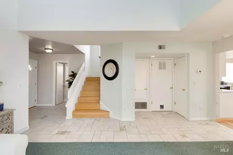 Entry Way - 108 James River Rd, Vallejo, CA 94591 photo 2 of 8