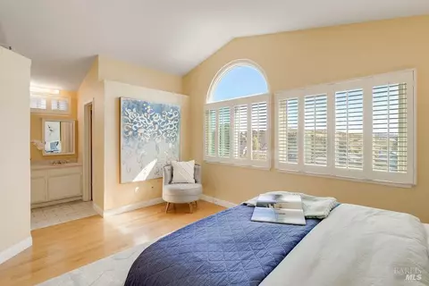 Bedroom - 108 James River Rd, Vallejo, CA 94591 photo 4 of 10