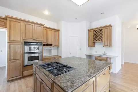 411 Walten Way, Windsor, CA 95492 photo 6
