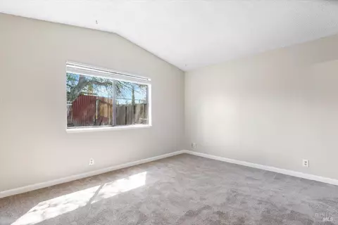 Other - 987 Daniel St, Fairfield, CA 94533 photo 3 of 5