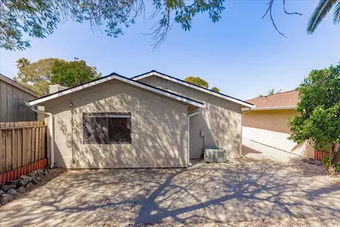 Exterior - 987 Daniel St, Fairfield, CA 94533 photo 11 of 18