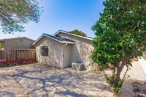 Exterior - 987 Daniel St, Fairfield, CA 94533 photo 9 of 18