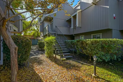 7613 Camino Colegio, Rohnert Park, CA 94928