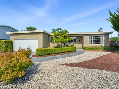 1388 Donna St, Novato, CA 94947