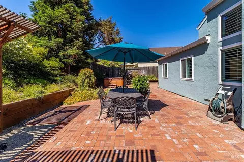 Exterior - 509 Solano Dr, Benicia, CA 94510 photo 8 of 20