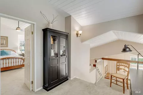 Entry Way - 509 Solano Dr, Benicia, CA 94510 photo 4 of 4