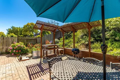 Exterior - 509 Solano Dr, Benicia, CA 94510 photo 16 of 20