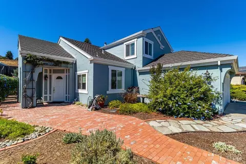 Exterior - 509 Solano Dr, Benicia, CA 94510 photo 5 of 20