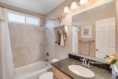 Bath - 509 Solano Dr, Benicia, CA 94510 photo 1 of 3