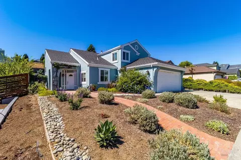 Exterior - 509 Solano Dr, Benicia, CA 94510 photo 4 of 20