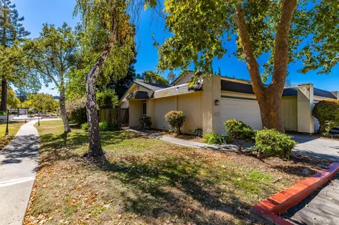 1517 London Cir, Benicia, CA 94510