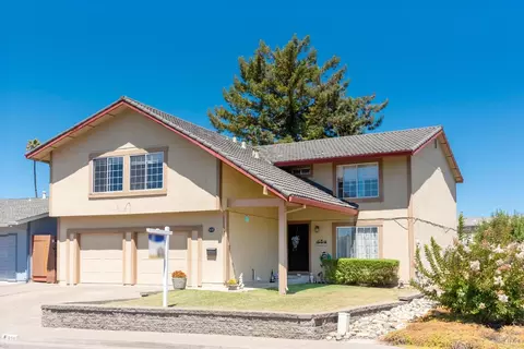 936 Edith Ct, Rohnert Park, CA 94928