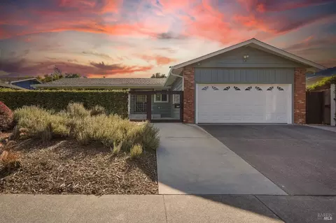 3657 Jomar Dr, Napa, CA 94558