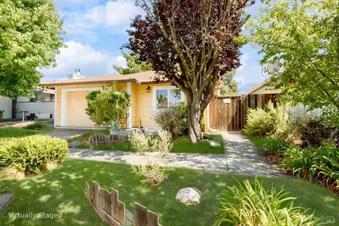 1906 Genoa Pl, Santa Rosa, CA 95403
