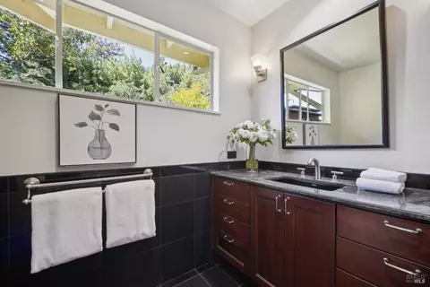 274 Manor Dr, Mill Valley, CA 94941 photo 27
