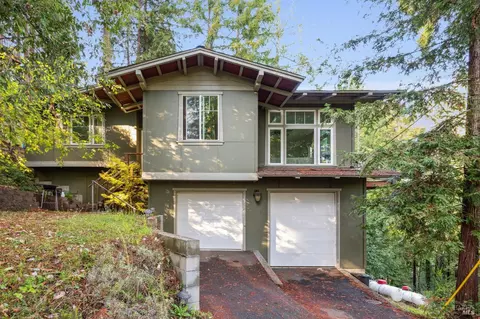 17506 Summit Ave, Guerneville, CA 95446