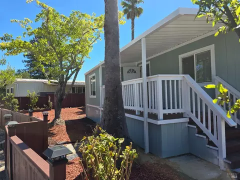 120 Bryce Canyon Rd, San Rafael, CA 94903