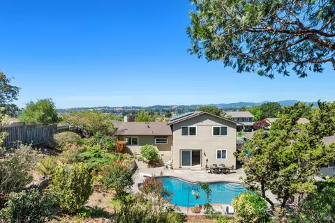 1024 Birkdale Dr, Napa, CA 94559