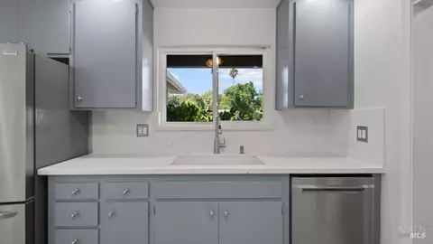Kitchen - 85 Clausing Ct, Novato, CA 94945 photo 3 of 4