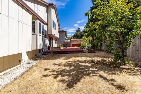Exterior - 367 Darley Dr, Vallejo, CA 94591 photo 7 of 8
