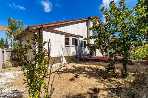 Exterior - 367 Darley Dr, Vallejo, CA 94591 photo 6 of 8
