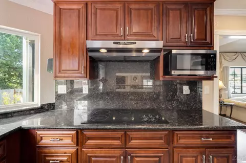 Kitchen - 367 Darley Dr, Vallejo, CA 94591 photo 3 of 7
