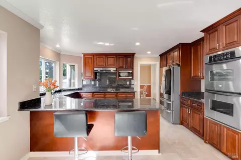 Kitchen - 367 Darley Dr, Vallejo, CA 94591 photo 6 of 7