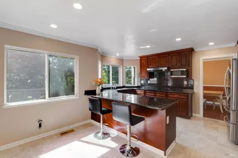 Kitchen - 367 Darley Dr, Vallejo, CA 94591 photo 5 of 7