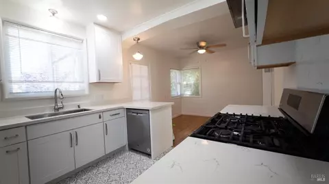 Other - 28 D St, Vallejo, CA 94590 photo 2 of 9