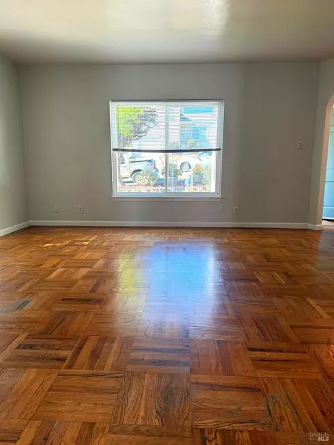 Living - 28 D St, Vallejo, CA 94590 photo 2 of 5