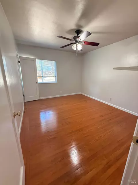 Bedroom - 28 D St, Vallejo, CA 94590 photo 4 of 4