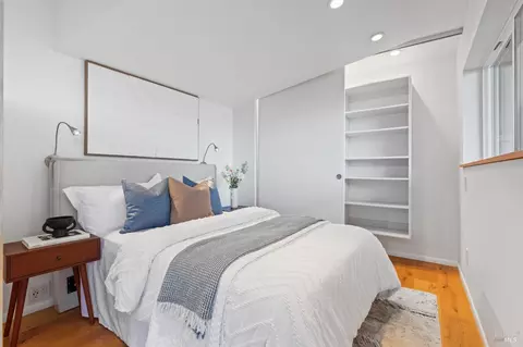 Bedroom - 404 Summit Dr, Corte Madera, CA 94925 photo 5 of 5