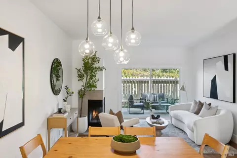 243 Shoreline Ct, Richmond, CA 94804