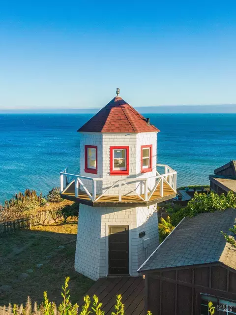 77 Crescente Ave, Bolinas, CA 94924