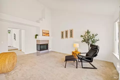 Living - 8616 Planetree Dr, Windsor, CA 95492 photo 3 of 9