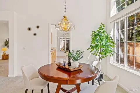 Dining - 8616 Planetree Dr, Windsor, CA 95492 photo 4 of 4