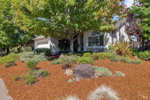 Exterior - 8616 Planetree Dr, Windsor, CA 95492 photo 9 of 20