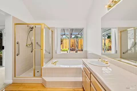 Bath - 8616 Planetree Dr, Windsor, CA 95492 photo 7 of 7