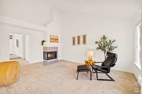 Living - 8616 Planetree Dr, Windsor, CA 95492 photo 8 of 9