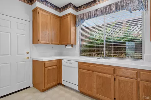 Other - 849 Patti Page Ct, Windsor, CA 95492 photo 4 of 12