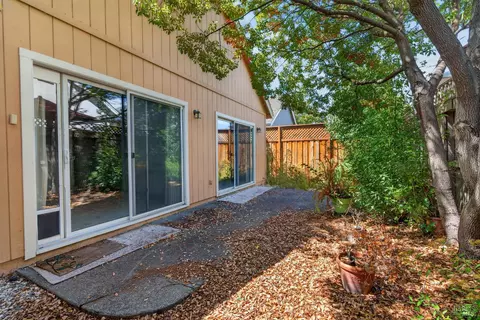 Exterior - 849 Patti Page Ct, Windsor, CA 95492 photo 4 of 5
