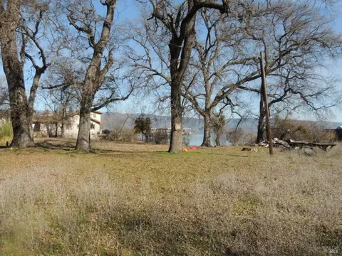 3530 Lakeshore Blvd, Lakeport, CA 95453