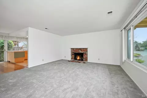 220 Cedar Cir, Healdsburg, CA 95448 photo 7