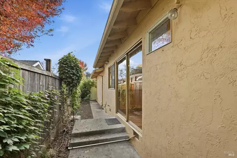 220 Cedar Cir, Healdsburg, CA 95448 photo 29