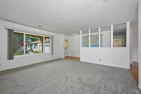 220 Cedar Cir, Healdsburg, CA 95448 photo 6