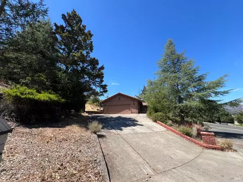414 Oak Mesa Ct, Santa Rosa, CA 95409